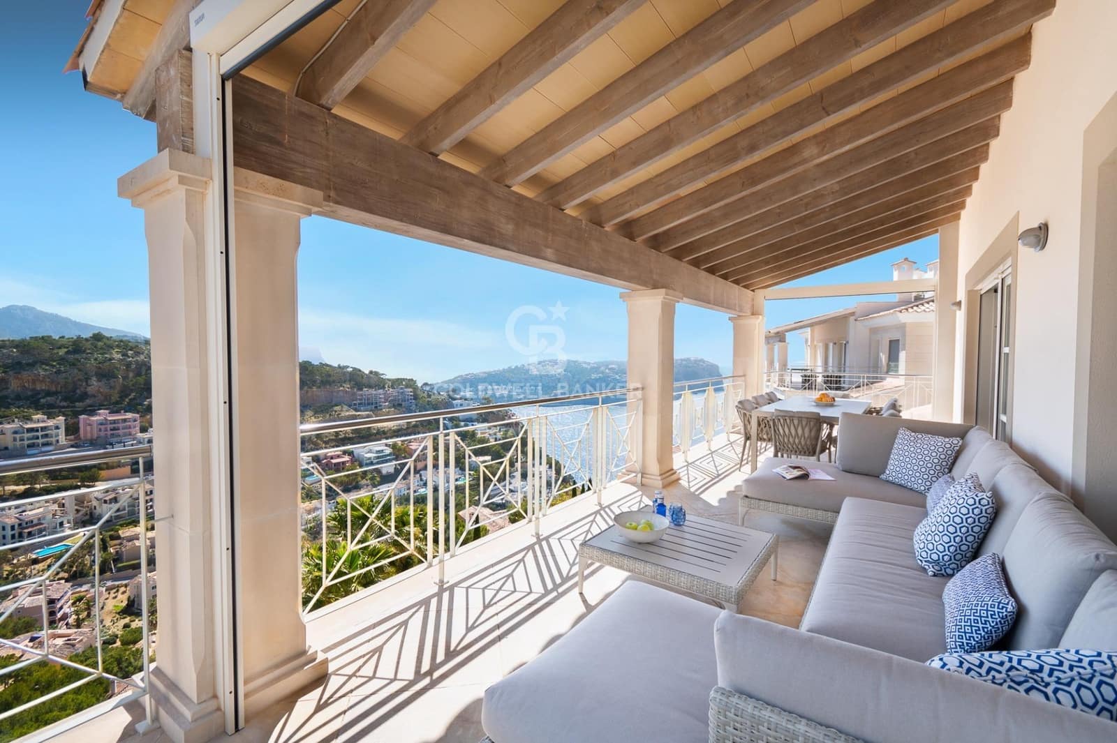 3 soverom Penthouse til salgs i Puerto de Andratx med svømmebasseng garasje - € 3 750 000 (Ref: 10059115)