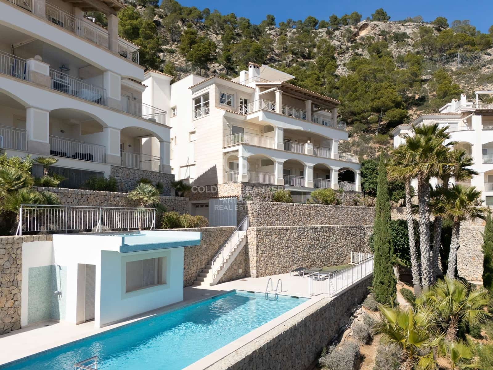 3 soverom Penthouse til salgs i Puerto de Andratx med svømmebasseng garasje - € 3 750 000 (Ref: 10059115)