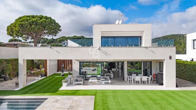 4 soverom Villa til salgs i Sant Andreu de Llavaneres med svømmebasseng garasje - € 2 190 000 (Ref: 10059120)