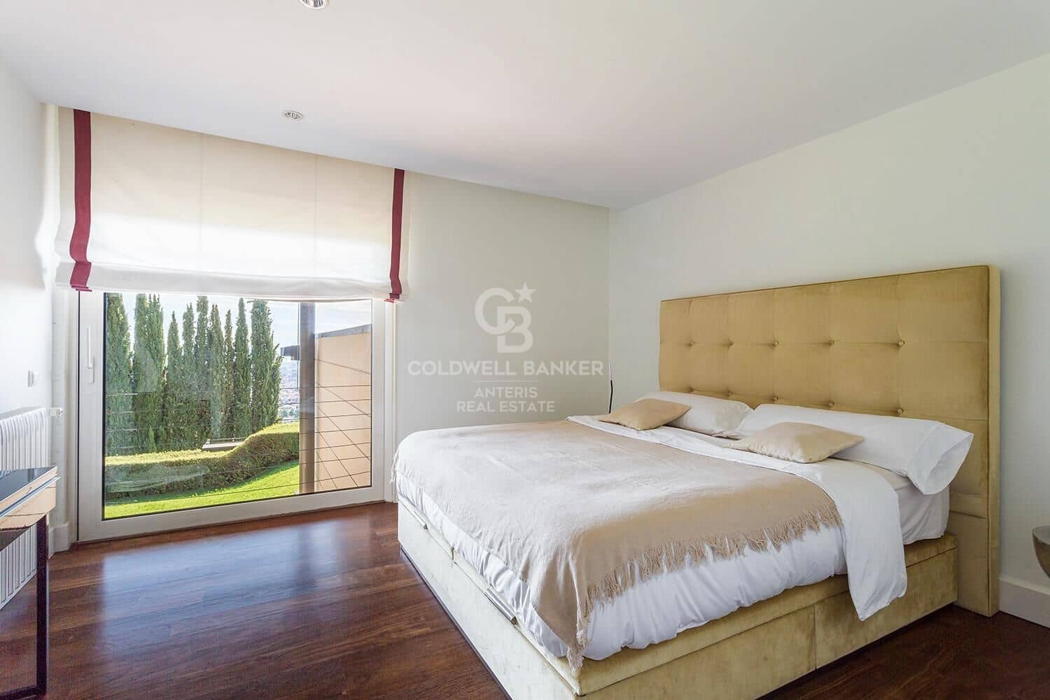 7 soverom Villa til salgs i Barcelona by med svømmebasseng garasje - € 7 450 000 (Ref: 10059121)