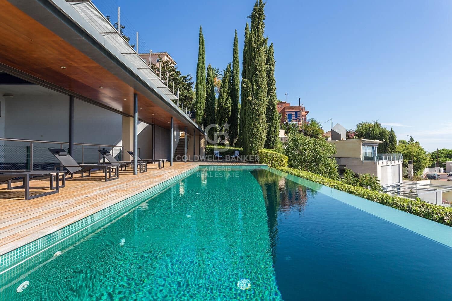 7 soverom Villa til salgs i Barcelona by med svømmebasseng garasje - € 7 450 000 (Ref: 10059121)