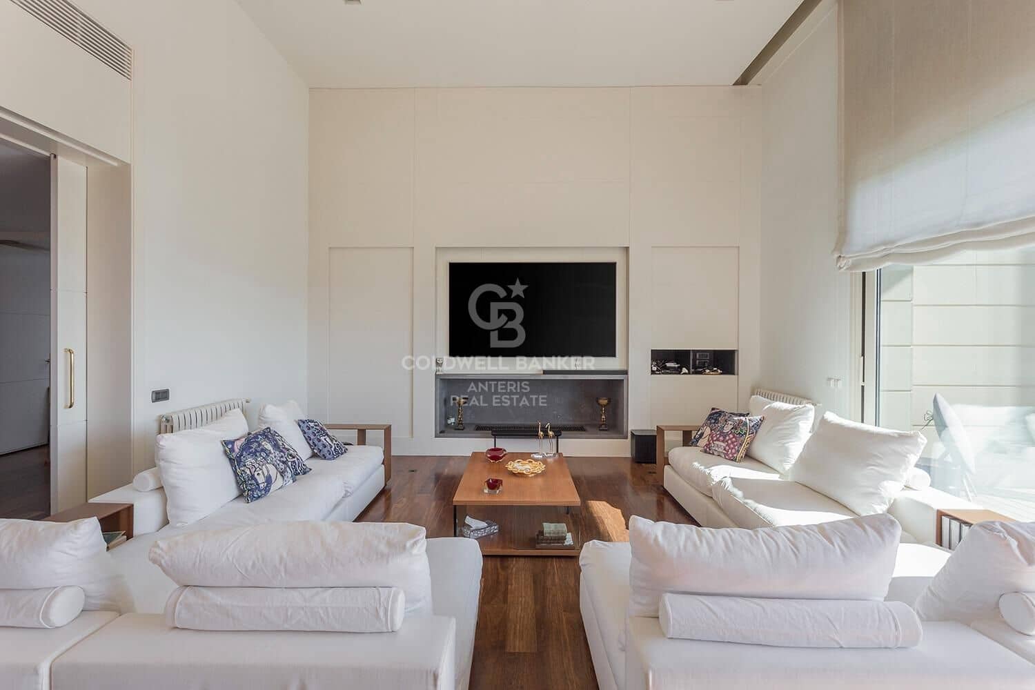 7 soverom Villa til salgs i Barcelona by med svømmebasseng garasje - € 7 450 000 (Ref: 10059121)