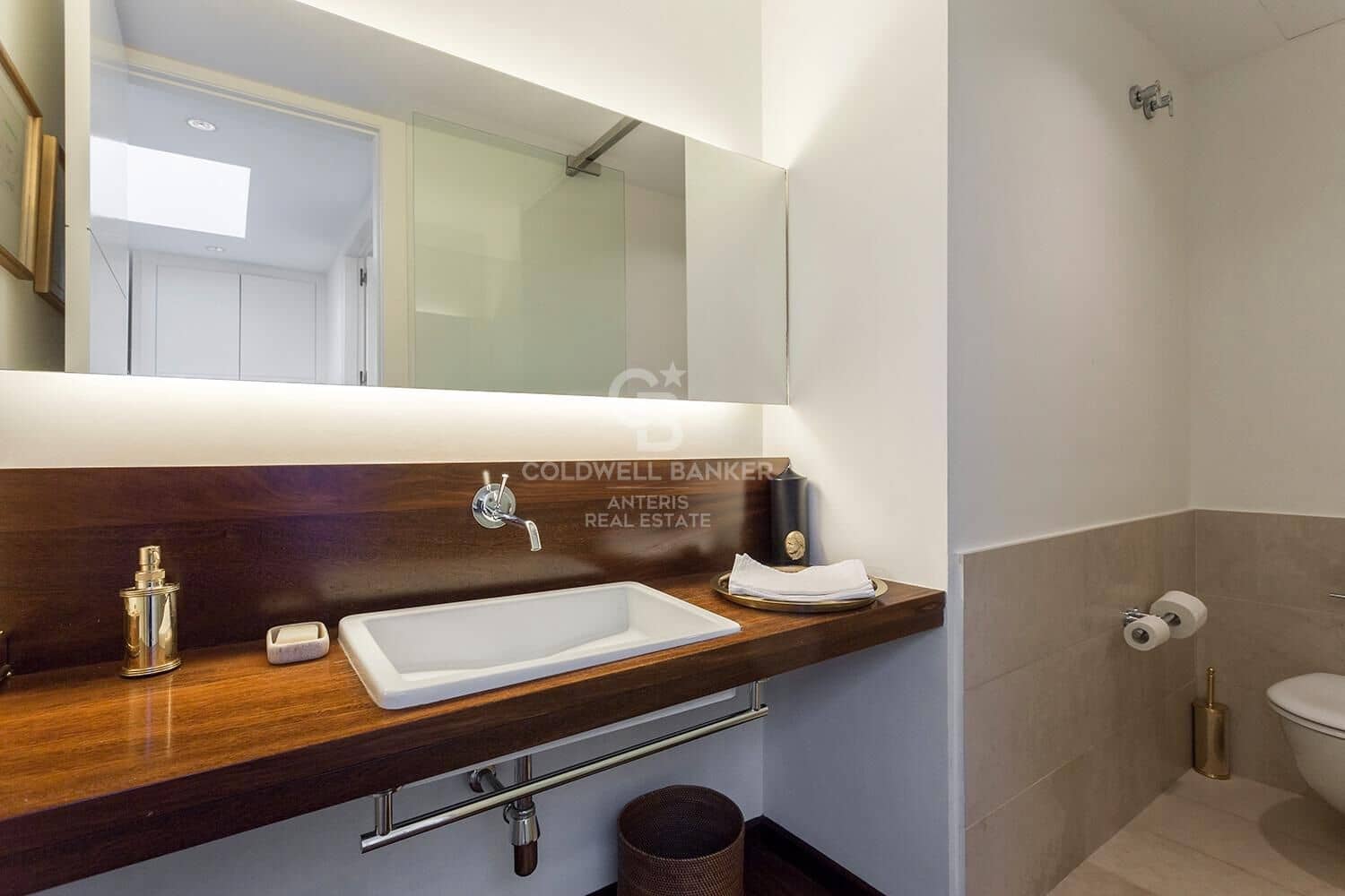 7 soverom Villa til salgs i Barcelona by med svømmebasseng garasje - € 7 450 000 (Ref: 10059121)