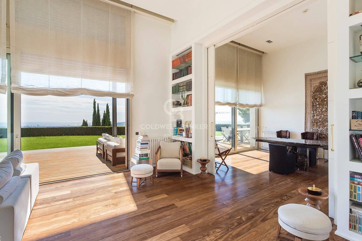 7 soverom Villa til salgs i Barcelona by med svømmebasseng garasje - € 7 450 000 (Ref: 10059121)