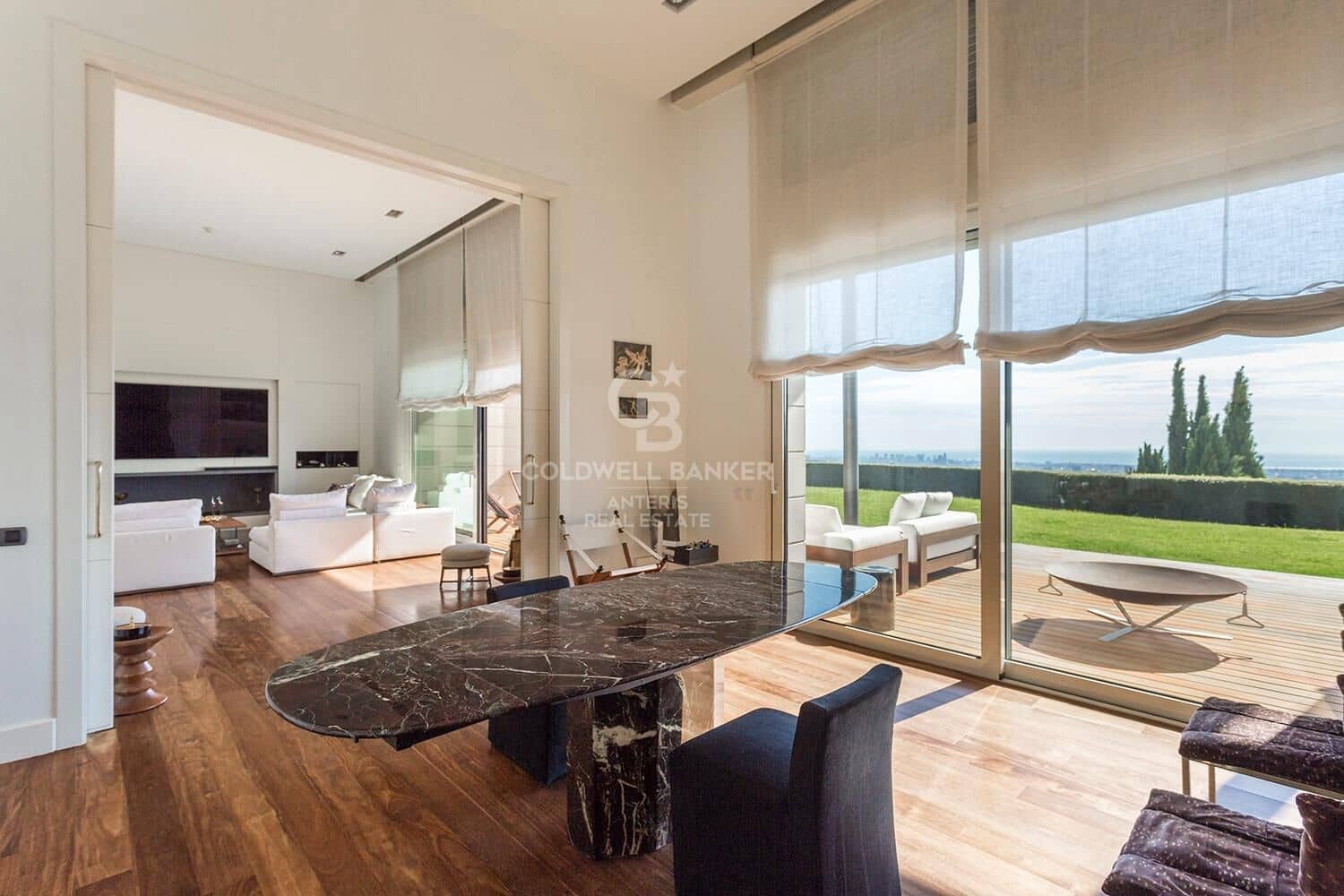 7 soverom Villa til salgs i Barcelona by med svømmebasseng garasje - € 7 450 000 (Ref: 10059121)