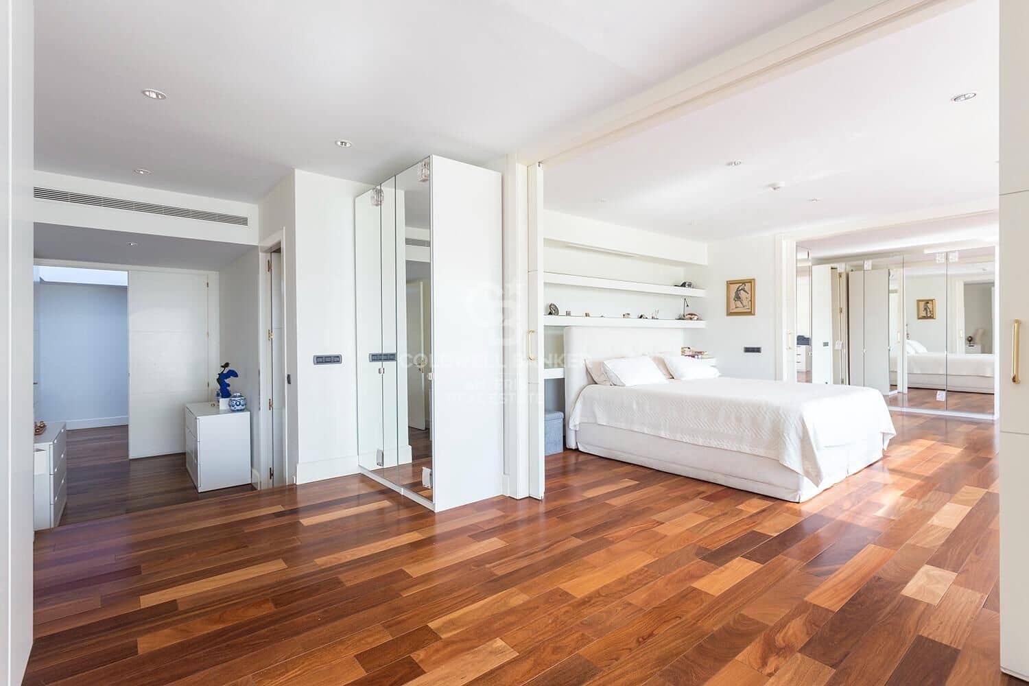 7 soverom Villa til salgs i Barcelona by med svømmebasseng garasje - € 7 450 000 (Ref: 10059121)