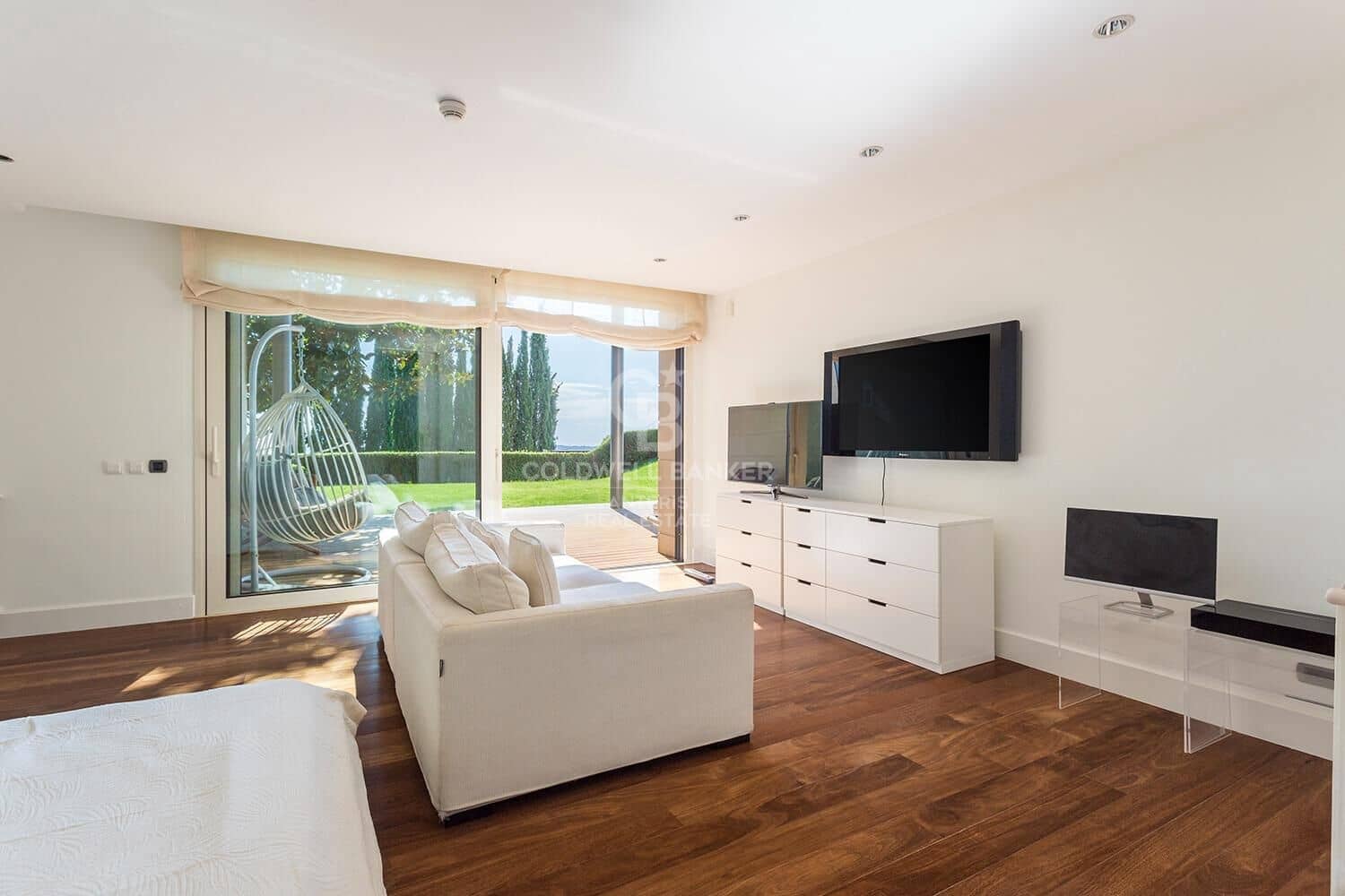 7 soverom Villa til salgs i Barcelona by med svømmebasseng garasje - € 7 450 000 (Ref: 10059121)