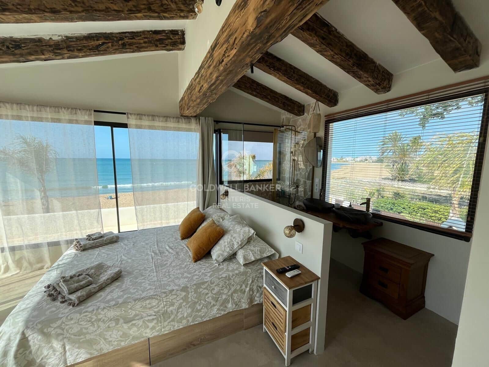 4 bedroom Villa for sale in Denia with pool garage - € 1,820,000 (Ref: 10059123)
