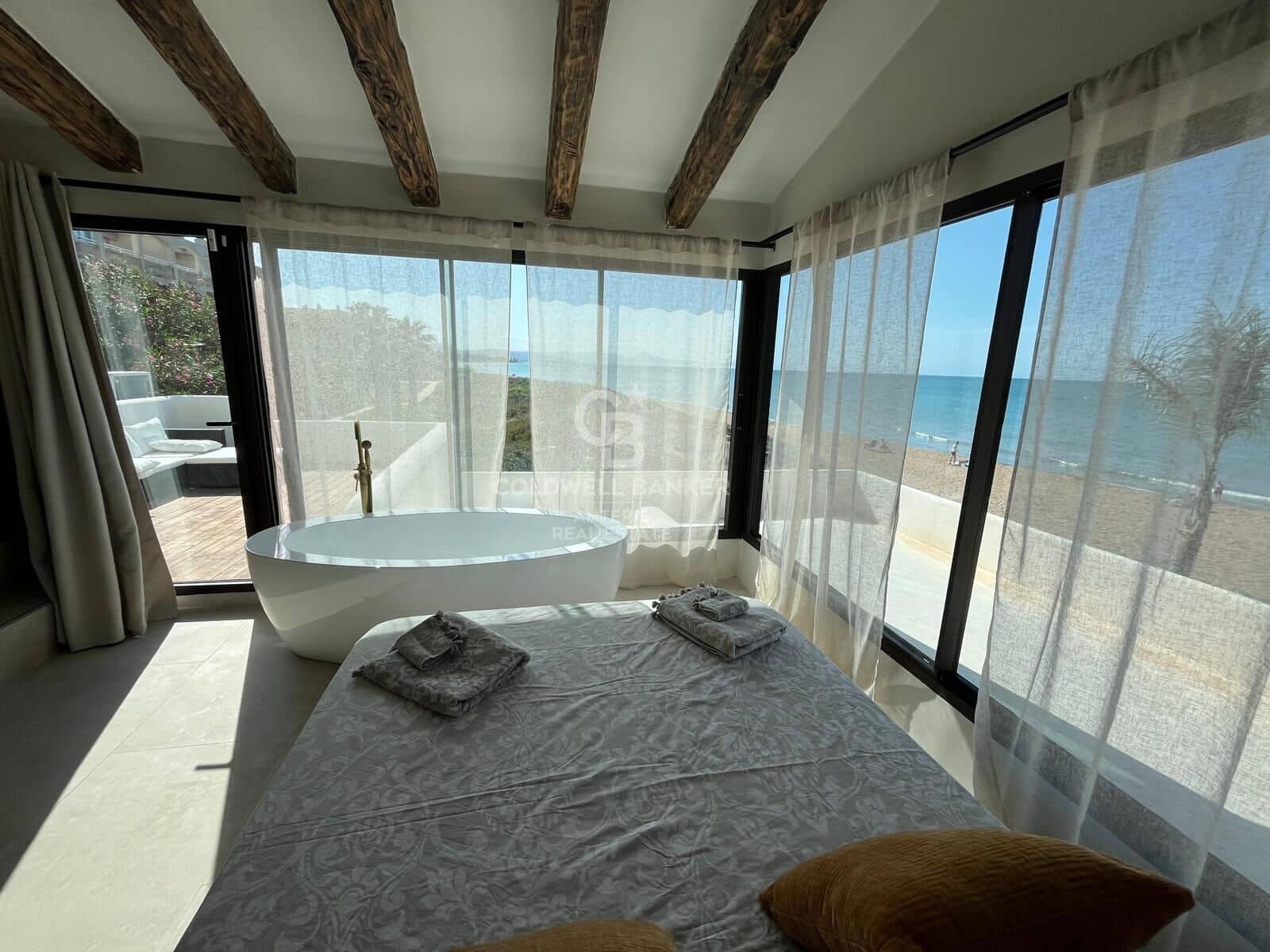 4 bedroom Villa for sale in Denia with pool garage - € 1,820,000 (Ref: 10059123)