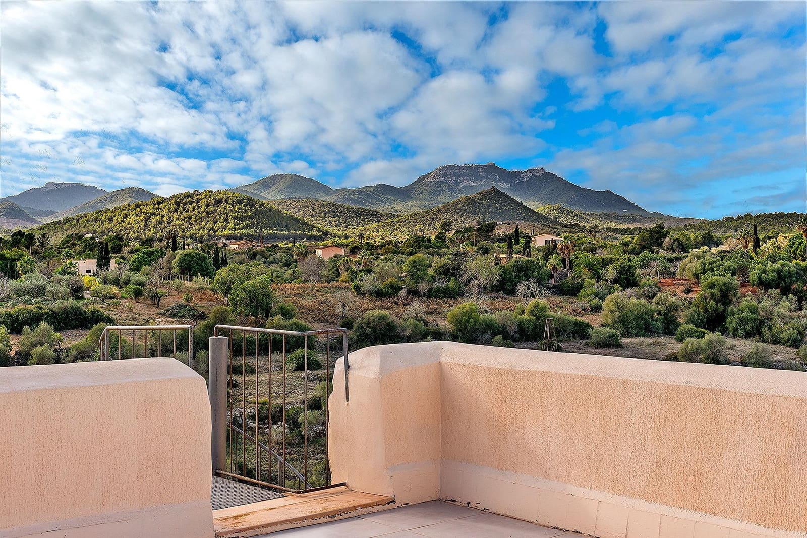 4 chambre Finca/Maison de Campagne à vendre à Portocolom avec piscine garage - 2 750 000 € (Ref: 10059124)