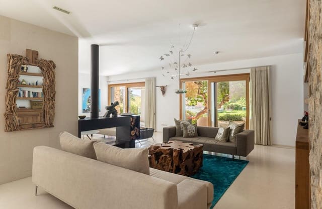 6 slaapkamer Villa te koop in Alaró - € 7.500.000 (Ref: 10059125)