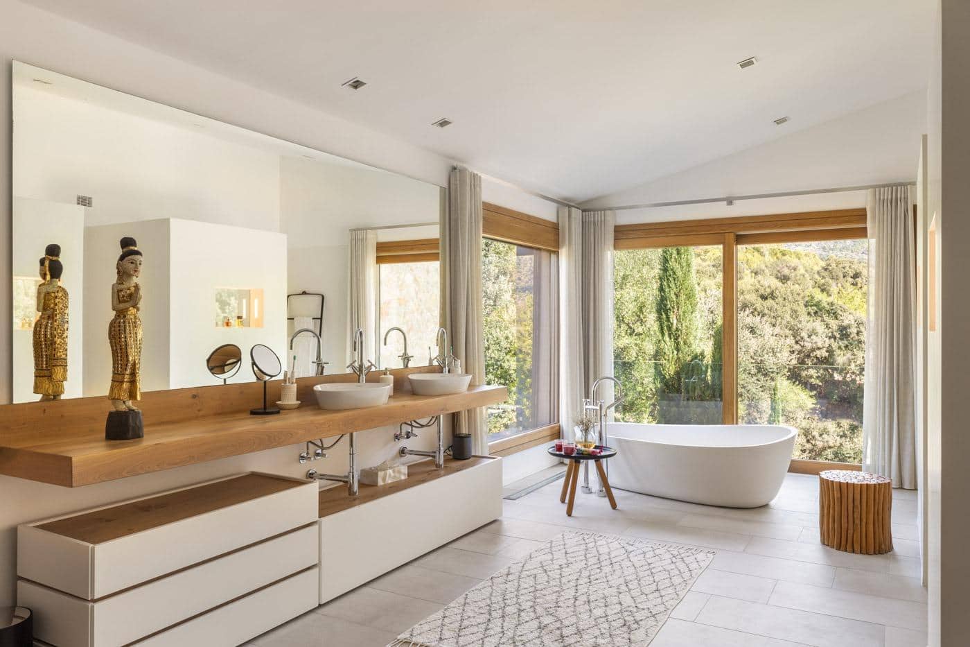 6 slaapkamer Villa te koop in Alaro met zwembad - € 7.500.000 (Ref: 10059125)