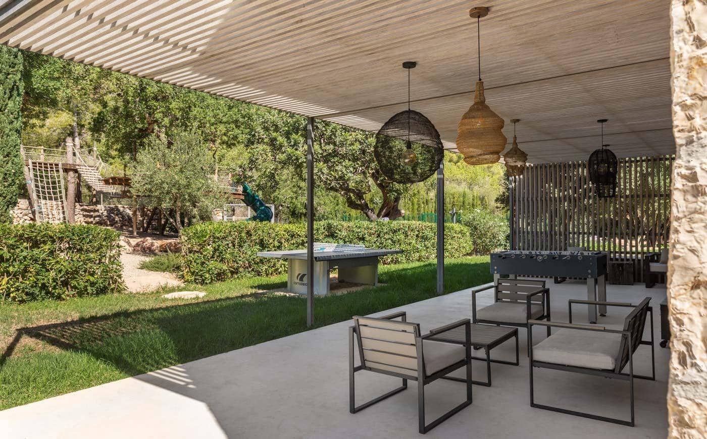 6 slaapkamer Villa te koop in Alaro met zwembad - € 7.500.000 (Ref: 10059125)