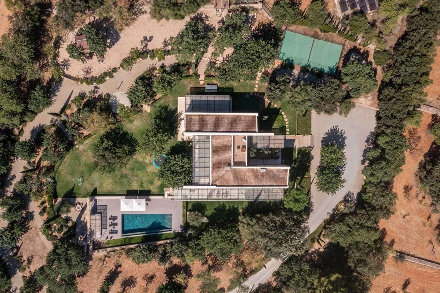6 slaapkamer Villa te koop in Alaro met zwembad - € 7.500.000 (Ref: 10059125)