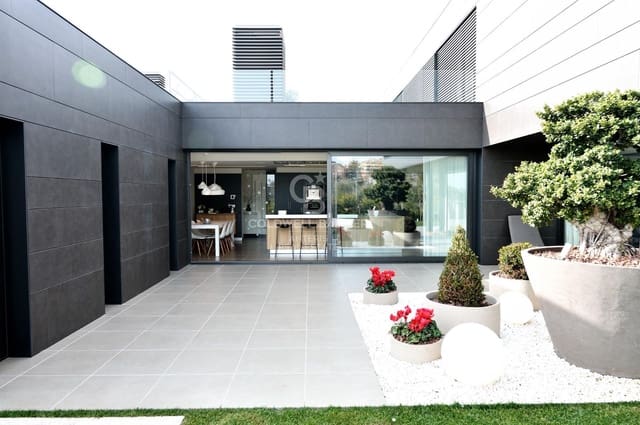 Chalet de 8 habitaciones en Esplugues de Llobregat en venta con piscina garaje - 17.000.000 € (Ref: 10059127)