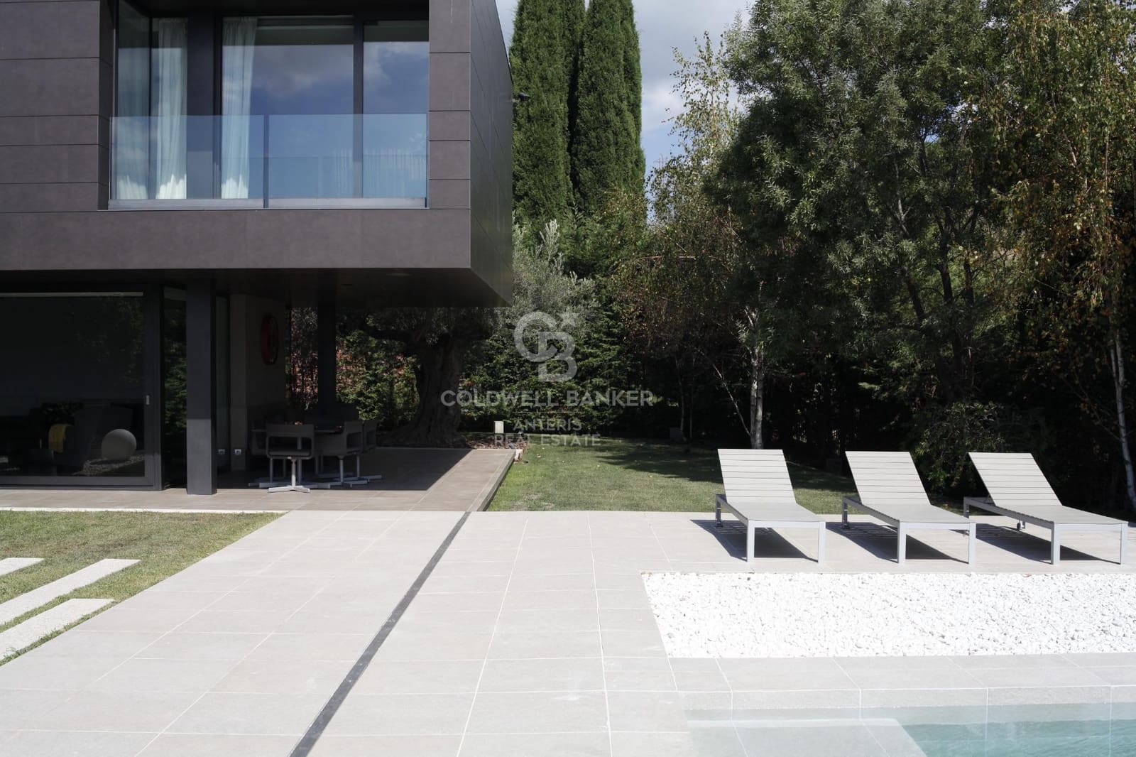 Chalet de 8 habitaciones en Esplugues de Llobregat en venta con piscina garaje - 17.000.000 € (Ref: 10059127)