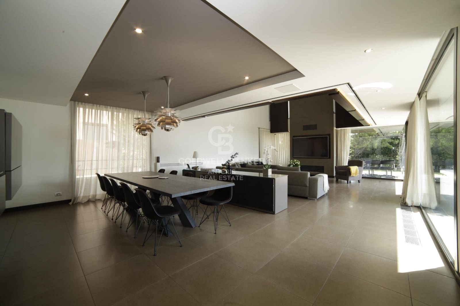 Chalet de 8 habitaciones en Esplugues de Llobregat en venta con piscina garaje - 17.000.000 € (Ref: 10059127)