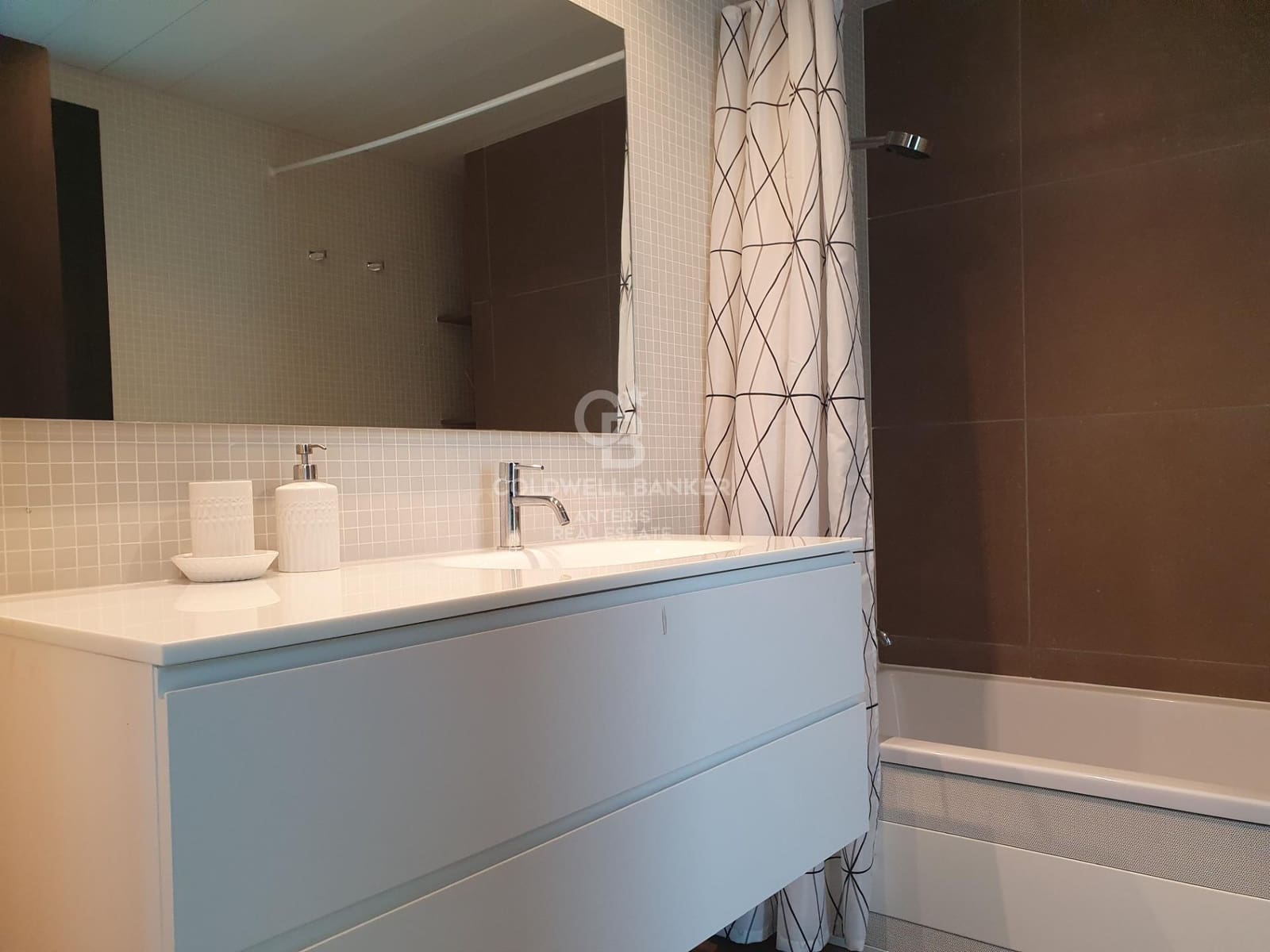 Chalet de 8 habitaciones en Esplugues de Llobregat en venta con piscina garaje - 17.000.000 € (Ref: 10059127)