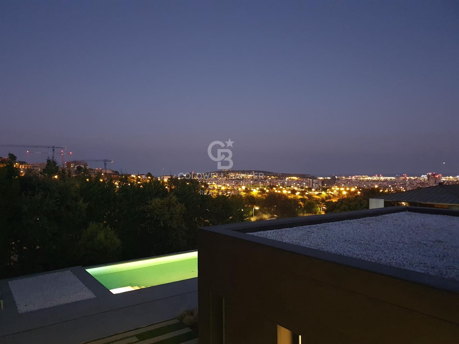 Chalet de 8 habitaciones en Esplugues de Llobregat en venta con piscina garaje - 17.000.000 € (Ref: 10059127)