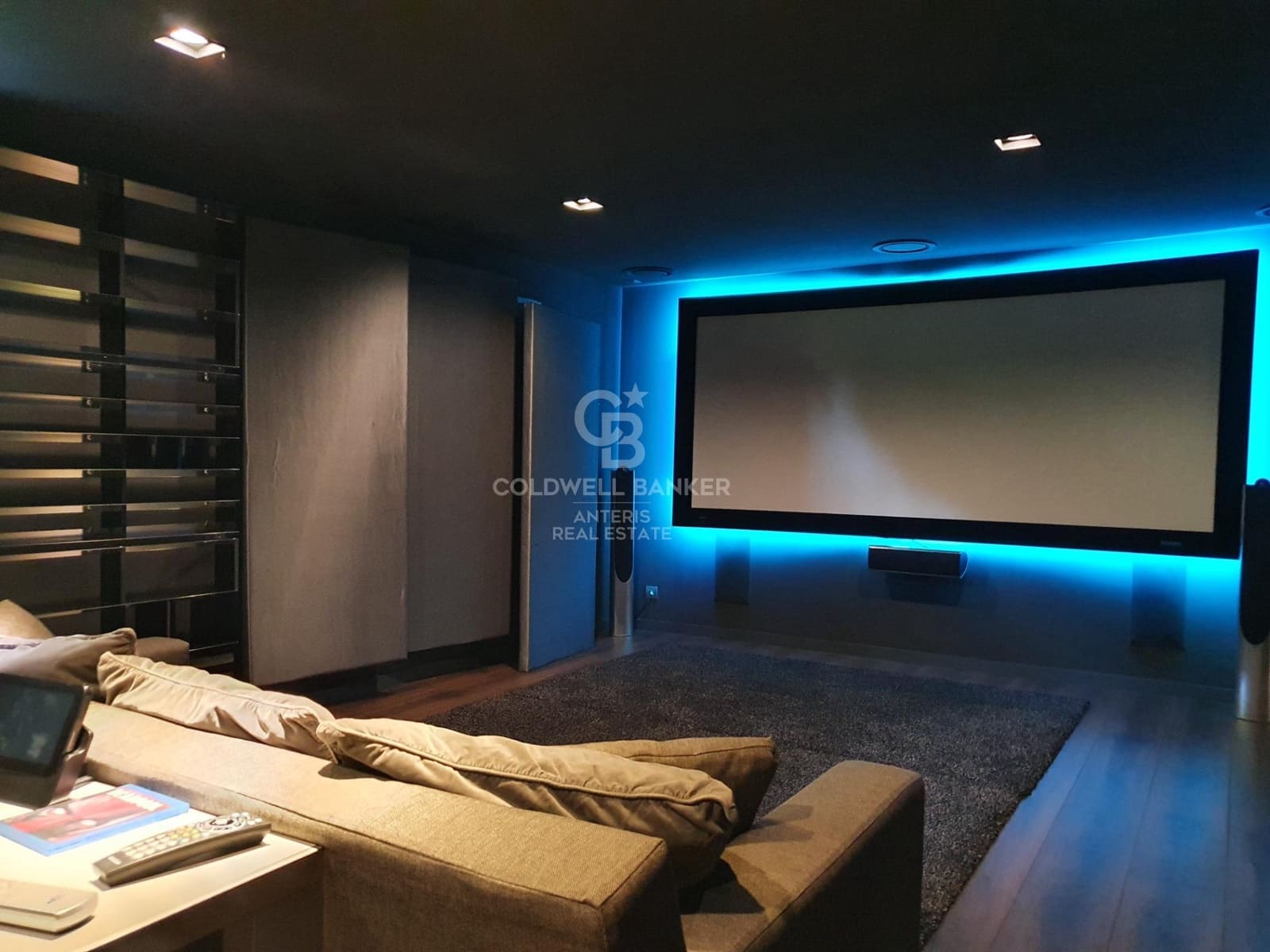 Chalet de 8 habitaciones en Esplugues de Llobregat en venta con piscina garaje - 17.000.000 € (Ref: 10059127)