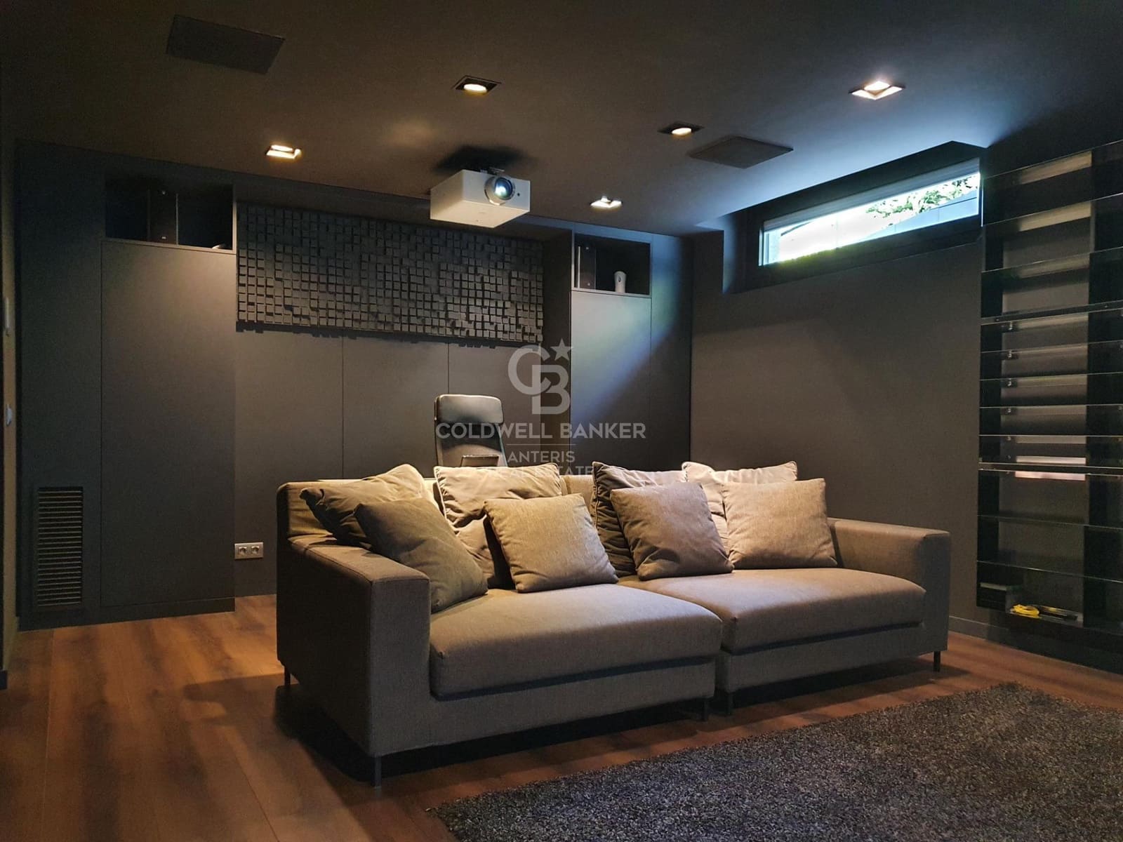 Chalet de 8 habitaciones en Esplugues de Llobregat en venta con piscina garaje - 17.000.000 € (Ref: 10059127)