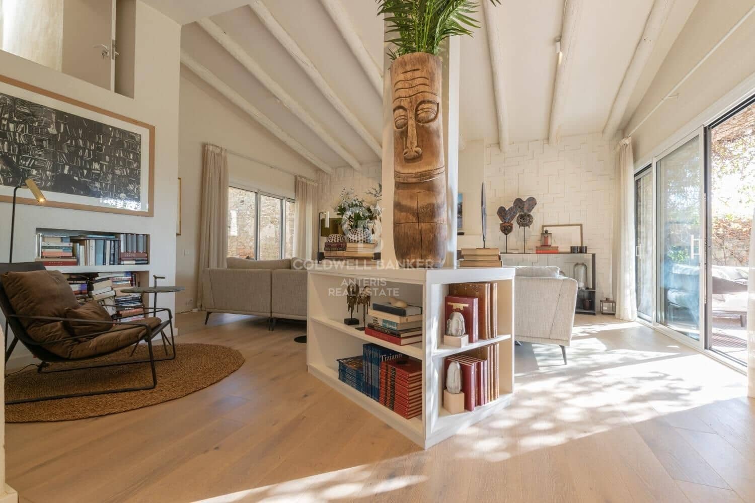 Casa de 4 habitaciones en Madremanya en venta con piscina - 1.150.000 € (Ref: 10059128)