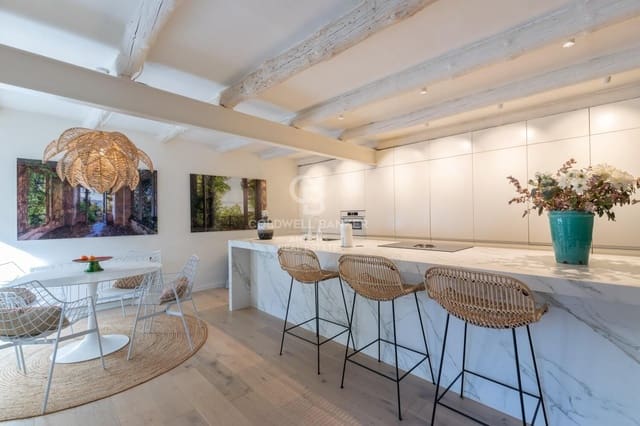 Casa de 4 habitaciones en Madremanya en venta con piscina - 1.150.000 € (Ref: 10059128)