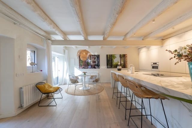 Casa de 4 habitaciones en Madremanya en venta con piscina - 1.150.000 € (Ref: 10059128)