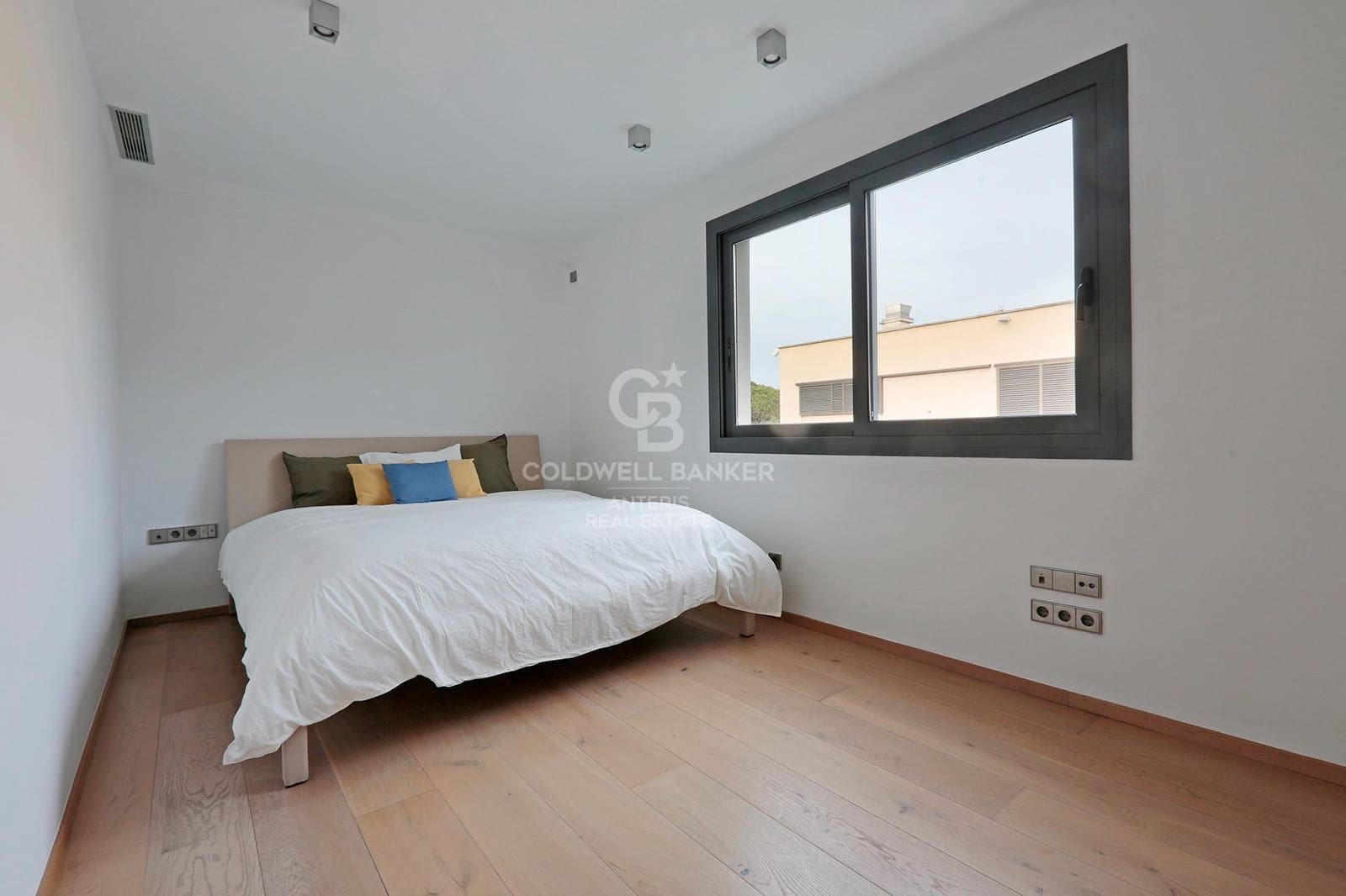 5 sypialnia Willa na sprzedaż w Gava z basenem garażem - 3 250 000 € (Ref: 10059129)