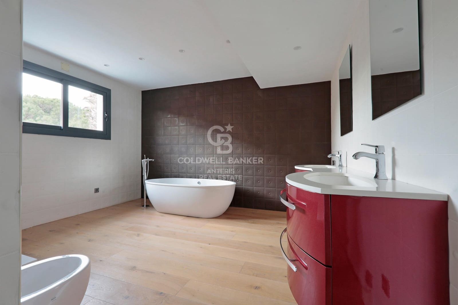 5 sypialnia Willa na sprzedaż w Gava z basenem garażem - 3 250 000 € (Ref: 10059129)
