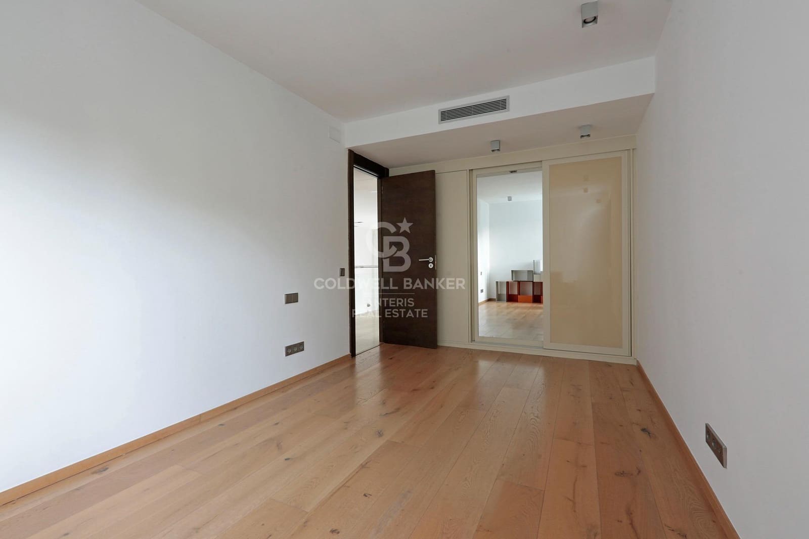 5 sypialnia Willa na sprzedaż w Gava z basenem garażem - 3 250 000 € (Ref: 10059129)