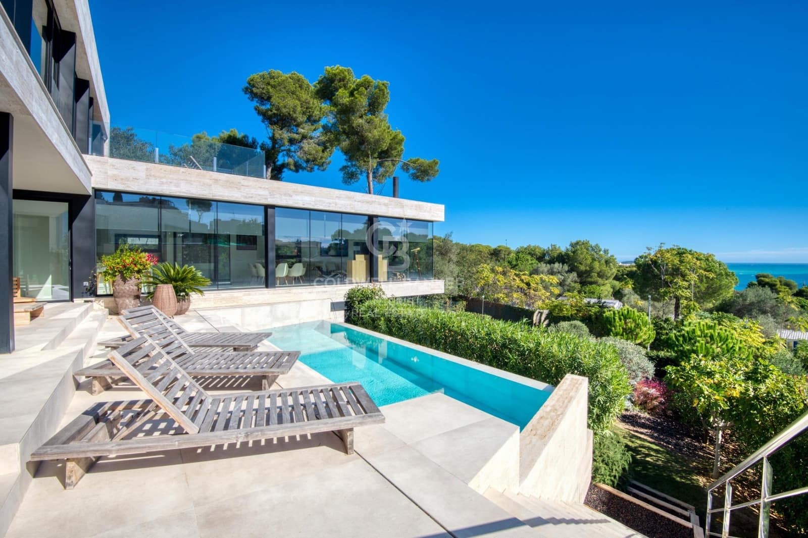 5 bedroom Villa for sale in Sant Antoni de Calonge with pool garage - € 2,300,000 (Ref: 10059131)