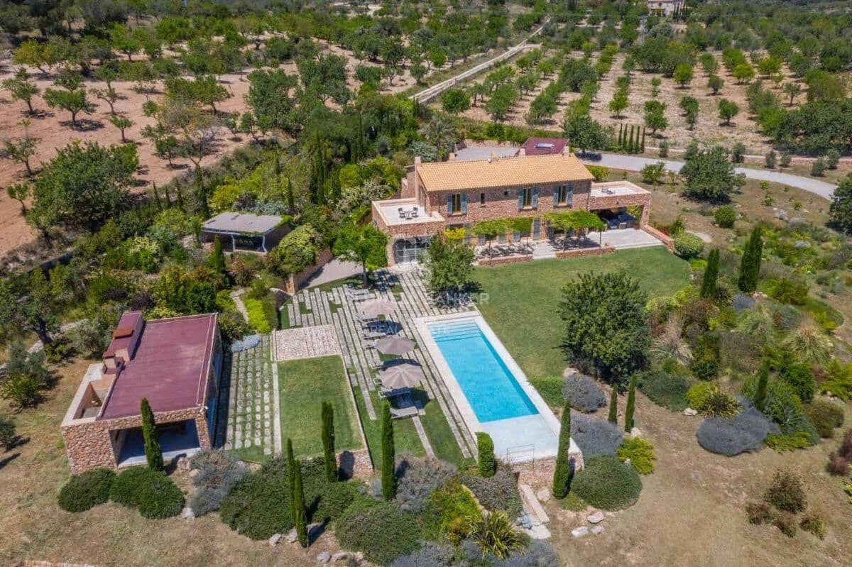 5 soverom Finca/Herregård til salgs i Santa Maria del Cami med svømmebasseng garasje - € 8 850 000 (Ref: 10059134)
