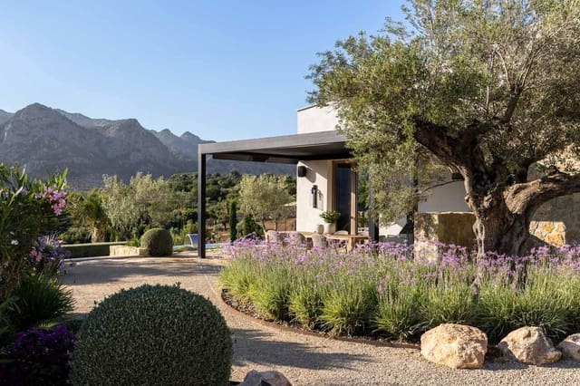 4 bedroom Finca/Country House for sale in Bunyola with pool - € 7,350,000 (Ref: 10059137)