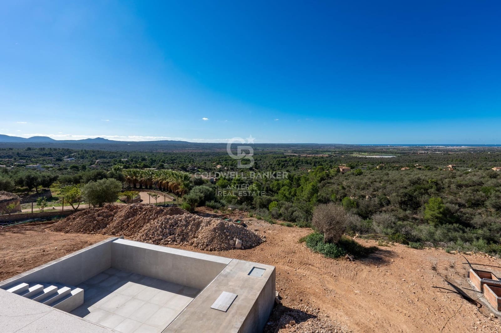 4 soveværelse Villa til salg i Puntiro med swimmingpool - € 4.950.000 (Ref: 10059138)