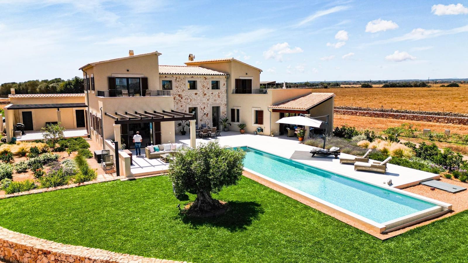 4 quarto Quinta/Casa Rural para venda em Campos com piscina garagem - 2 950 000 € (Ref: 10059144)