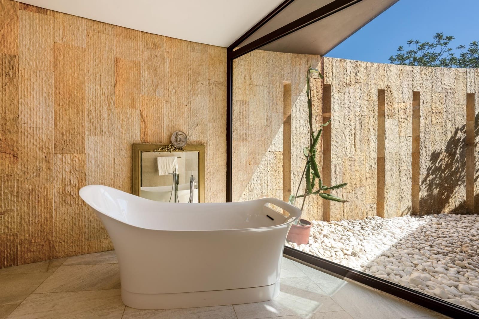 7 bedroom Finca/Country House for sale in Costitx with pool garage - € 3,200,000 (Ref: 10059148)