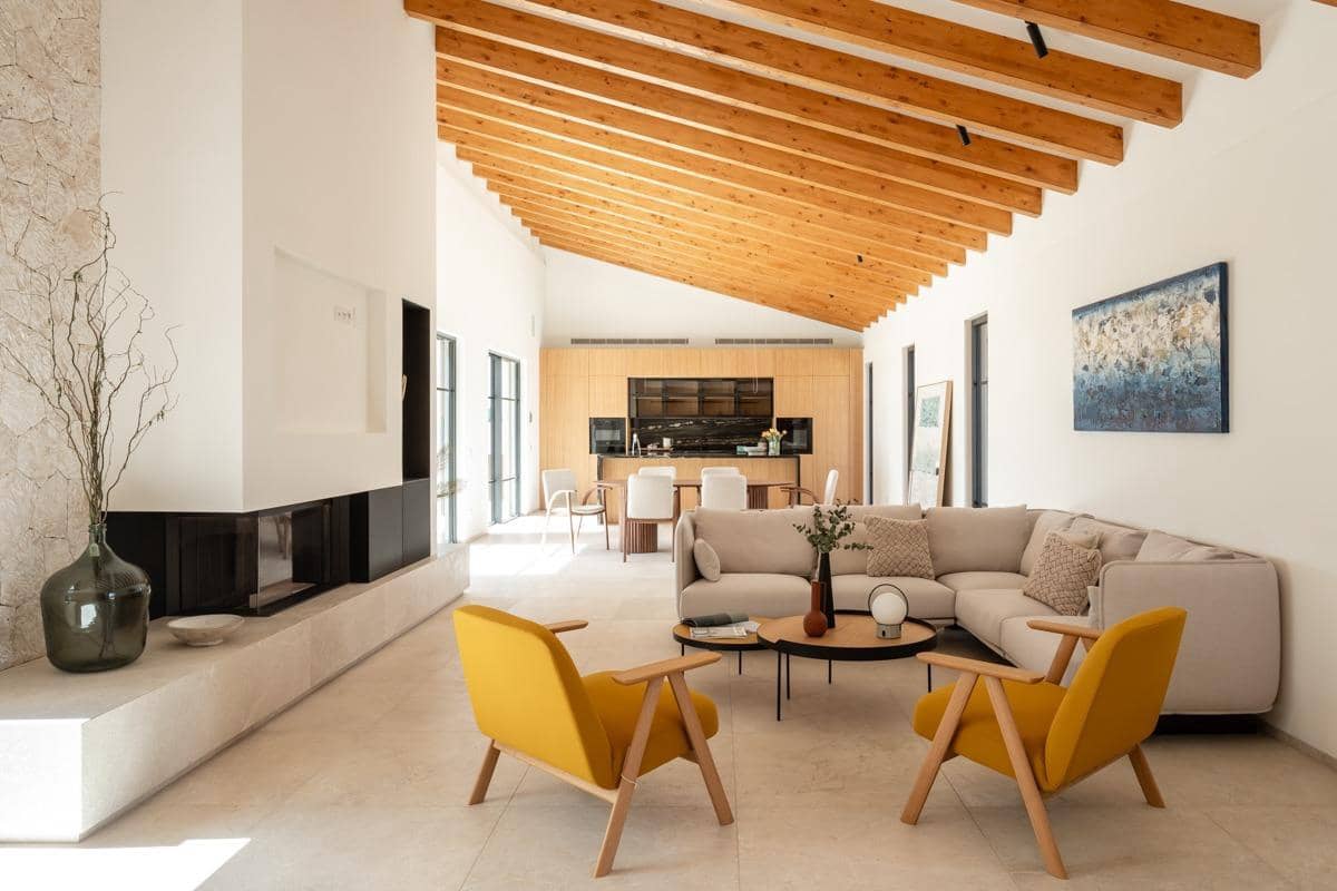4 bedroom Finca/Country House for sale in Campos with pool garage - € 2,995,000 (Ref: 10059149)