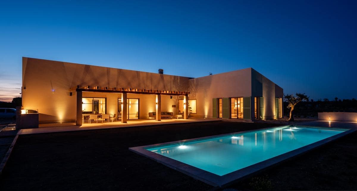 4 bedroom Finca/Country House for sale in Campos with pool garage - € 2,995,000 (Ref: 10059149)