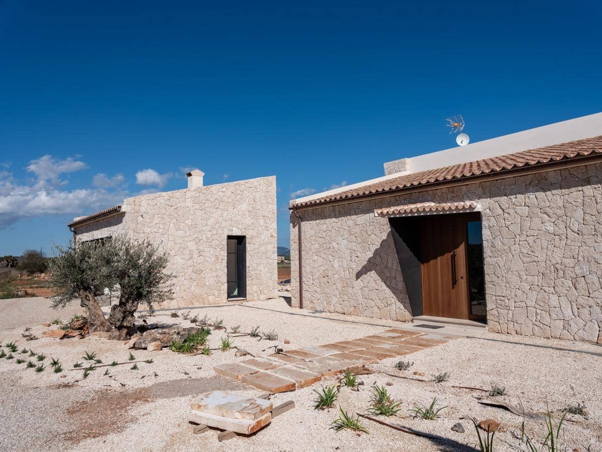 4 bedroom Finca/Country House for sale in Campos with pool garage - € 2,995,000 (Ref: 10059149)