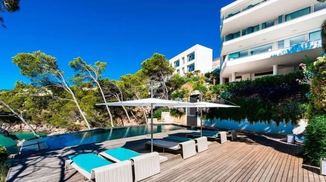 Chalet de 9 habitaciones en Es Camp De Mar / El Camp De Mar, Andratx en venta con piscina garaje - 15.000.000 € (Ref: 10059153)