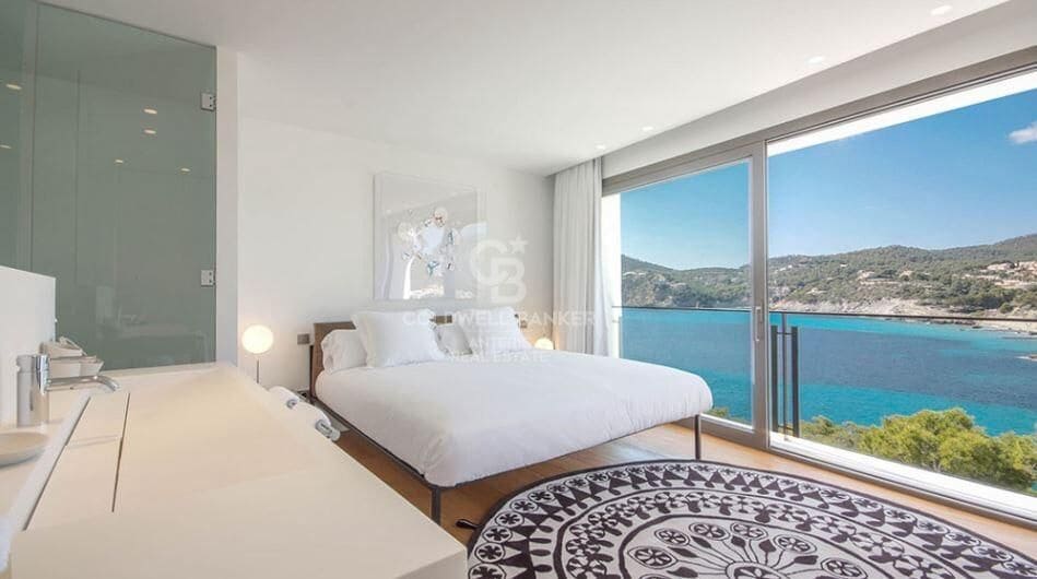 Chalet de 9 habitaciones en Es Camp De Mar / El Camp De Mar en venta con piscina garaje - 15.000.000 € (Ref: 10059153)