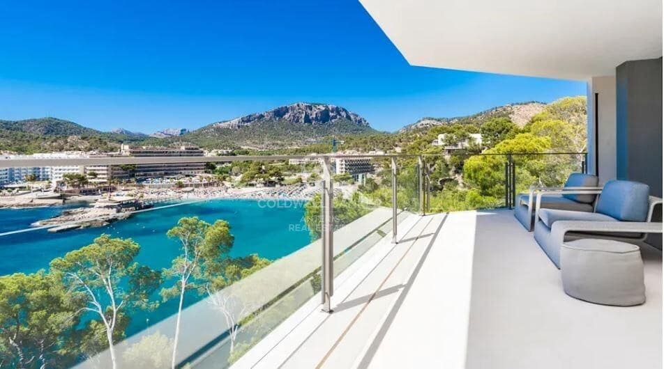 Chalet de 9 habitaciones en Es Camp De Mar / El Camp De Mar en venta con piscina garaje - 15.000.000 € (Ref: 10059153)