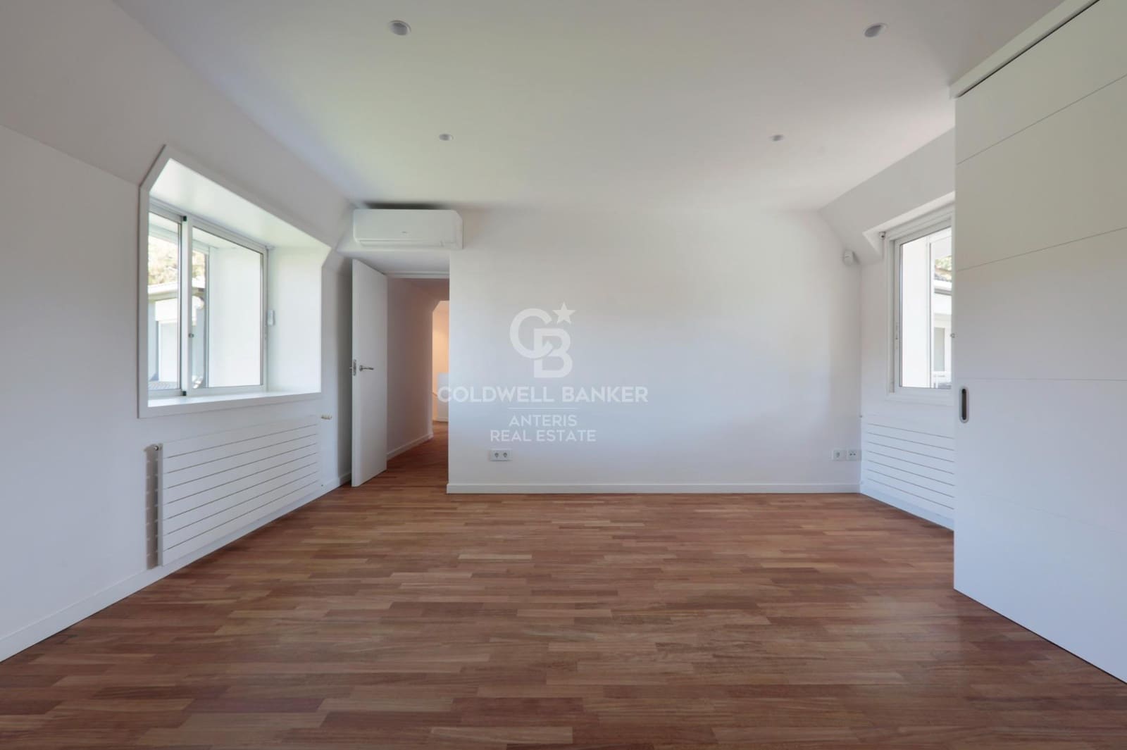 Chalet de 6 habitaciones en Gavà en venta con piscina garaje - 5.400.000 € (Ref: 10059154)