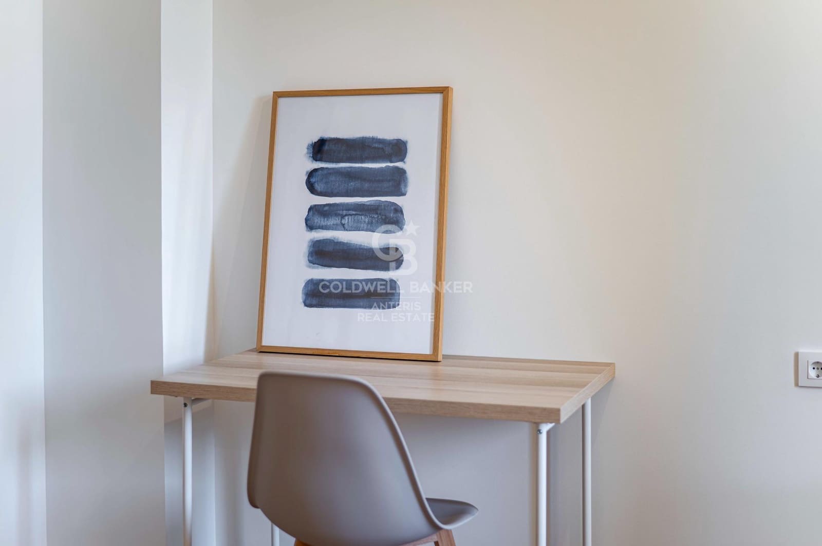 2 bedroom Flat for sale in Barcelona city - € 425,000 (Ref: 10062263)