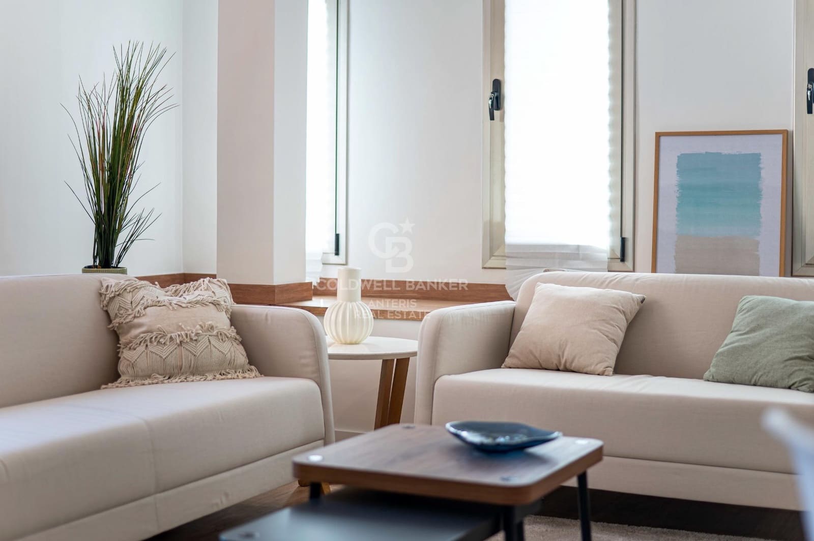 2 bedroom Flat for sale in Barcelona city - € 425,000 (Ref: 10062263)