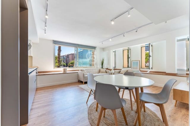 2 bedroom Flat for sale in Sants - Badal, Barcelona city - € 425,000 (Ref: 10062263)