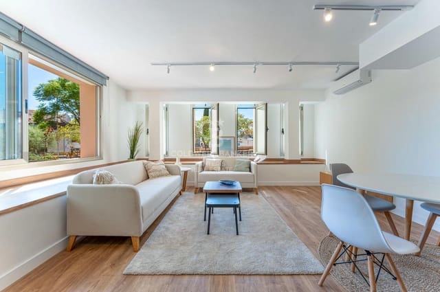 2 bedroom Flat for sale in Sants - Badal, Barcelona city - € 425,000 (Ref: 10062263)