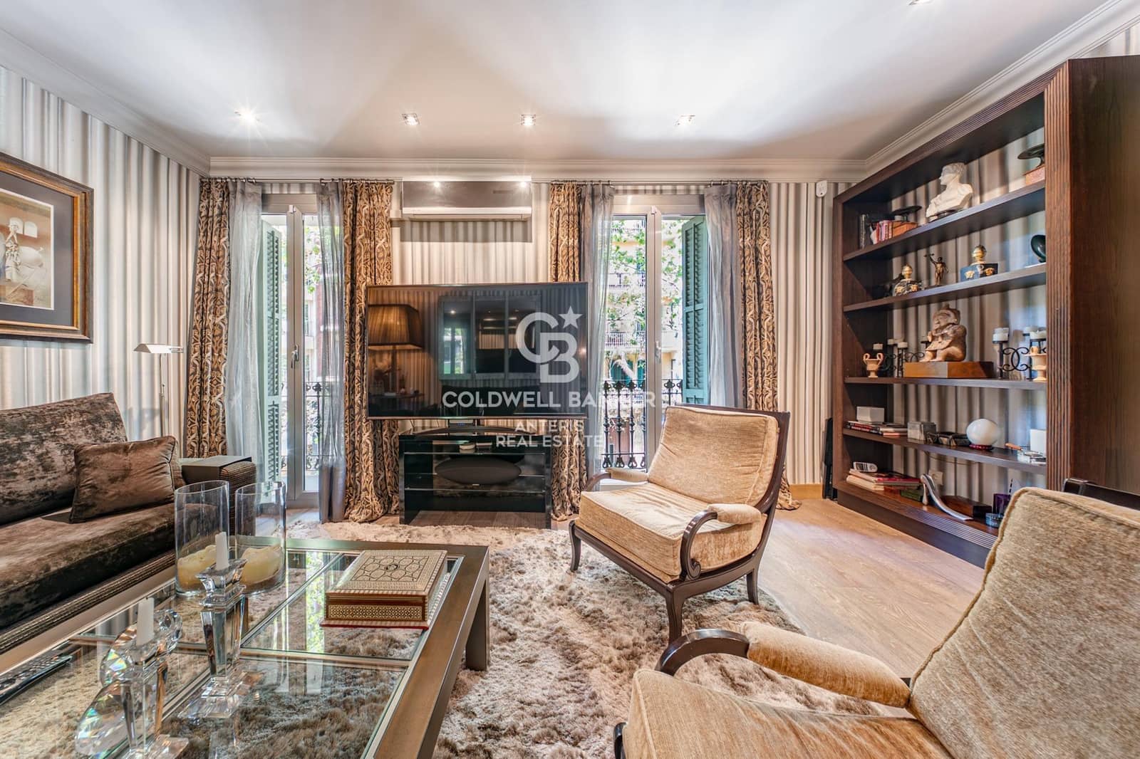 2 makuuhuone Asunto myytävänä paikassa Barcelona kaupunki - 690 000 € (Ref: 10067942)
