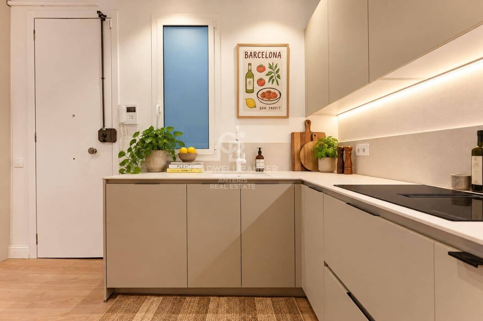2 makuuhuone Asunto myytävänä paikassa Barcelona kaupunki - 645 000 € (Ref: 10078385)